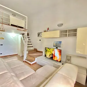 Vomero E Vesuvio Apartment