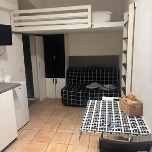 Robi Naples