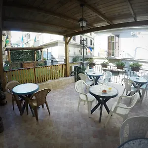 Colombo 3* Nápoles