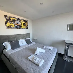 Holiday home Pippo's House Naples