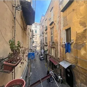 Carmelita Naples