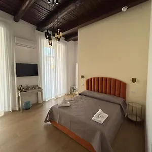 Core 2 Di Arianna Agrelli בית הארחה