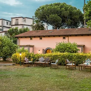 Capodimonte 2* Naples