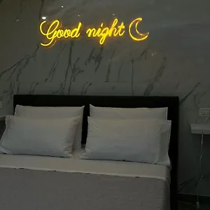 Maison Marina - Quartierispagnoli Apartment Naples