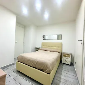 La Stanza Di Chiara Bed & Breakfast Naples