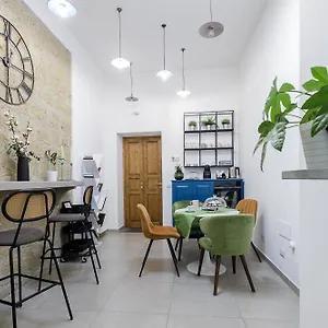 Bed & Breakfast Crianza