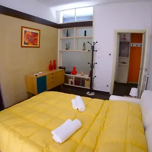 Apartment The House Of Grandma Naples