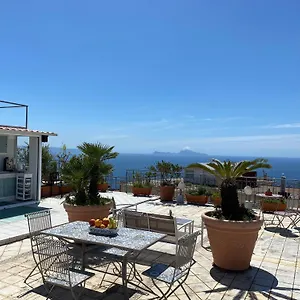 Terrazza Morghen Panoramic Rooftop Apartment *