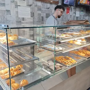 Beb Maryposa * Naples