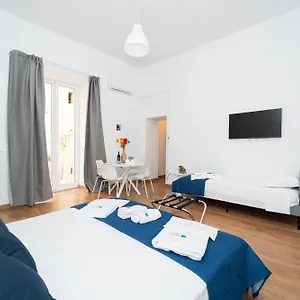 Holiday home Smart Rent Nei Pressi Di Via Toledo 2 Da Letto