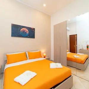Apartment In Center - Vacation Near The Train Station & Attractions