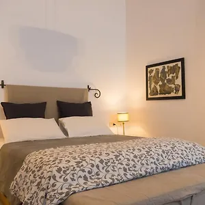 Apartment Chiaia Three