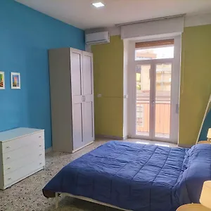 Art House - Station Apartment *