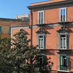 Apartment Deluxe In Via Toledo Neapel