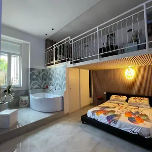 Apartment Charm E Chic Naples