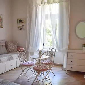 Maison La Mitra - Dimore Partenopee 2* Napoli