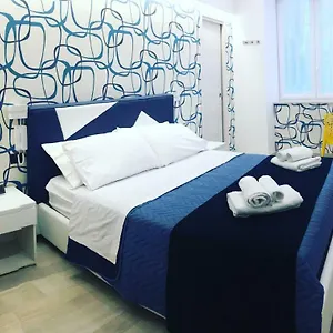 Starita Bed & Pizza 2*