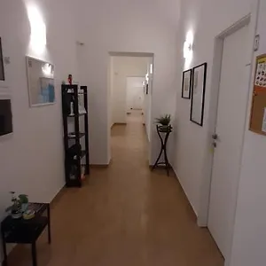 Casa Laura Oliva Mancini *