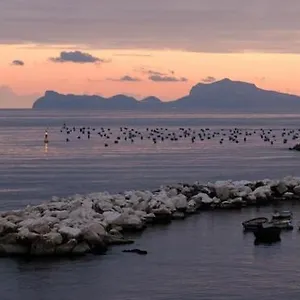 Oda ve Kahvaltı Terrazze Del Lungomare Napoli