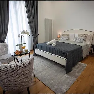 Oda ve Kahvaltı Downtown Napoli B&B “Se Nun Canto Moro..” Napoli