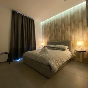Mami Bed & Breakfast *