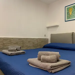 Priorato 8 House נאפולי