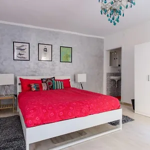 Amazing House In Spanish Quarter
