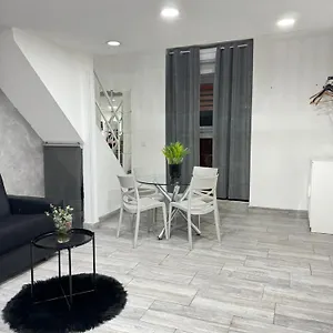 Toledo Apartment Naples