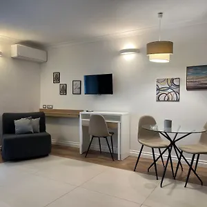 Pensión Queen House