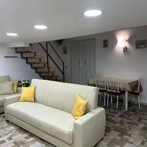 Family House Neapol