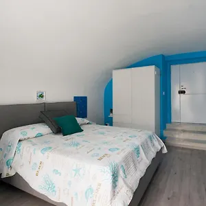 Blue Twins House Apartment
