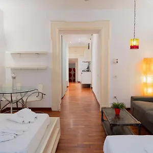 Cozy 33 Naples
