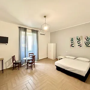 Domus Di Pupa * נאפולי