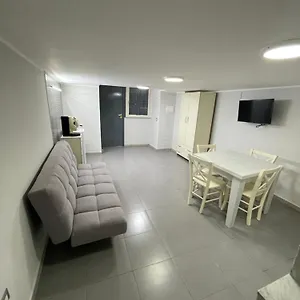 Lovely House Bed & Breakfast Naples