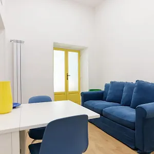 Santa Patrizia A Chiaia * נאפולי