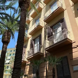 Casa Morghen 92 Vomero San Martino נאפולי