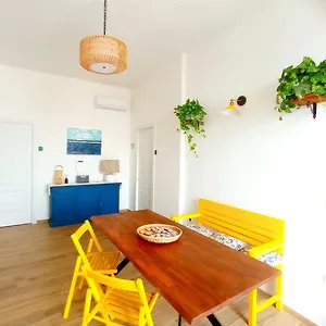 La Casa Di Zaga * נאפולי