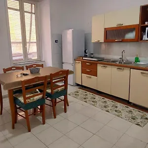 Dream House * Νάπολη