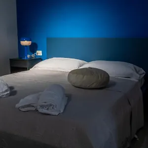 Vesuvio Capodichino Blu Apartment Naples