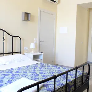 Elena House Apartment