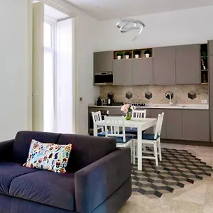 L'orchidea Al Museo In Centro Apartment