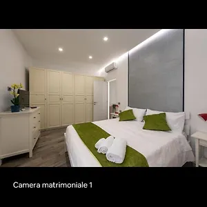 Centro Storico Di Ombra Del Campanile Apartment Naples