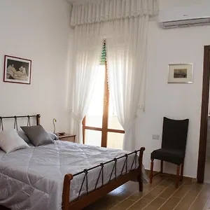 Easy House *