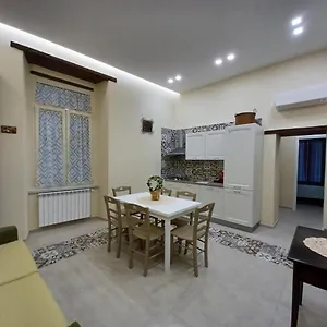 דירה Dimora Lazzarella *