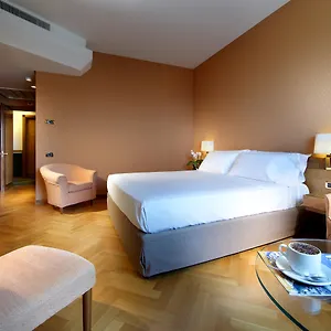 Exe Majestic 4* Neapel