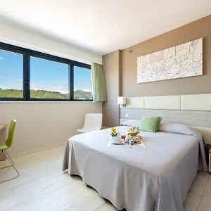 Hotel Cristina 3*