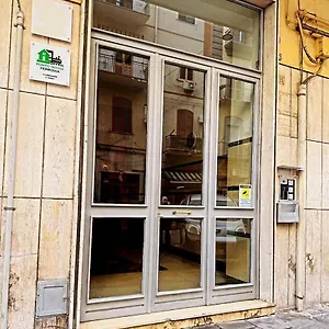 Punto House Ferrovia Guest house *