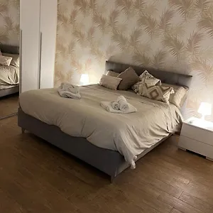 Starflat Apartment *