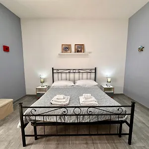 I Tre Santi Bed & Breakfast *