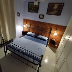 Casa Elena Konukevi